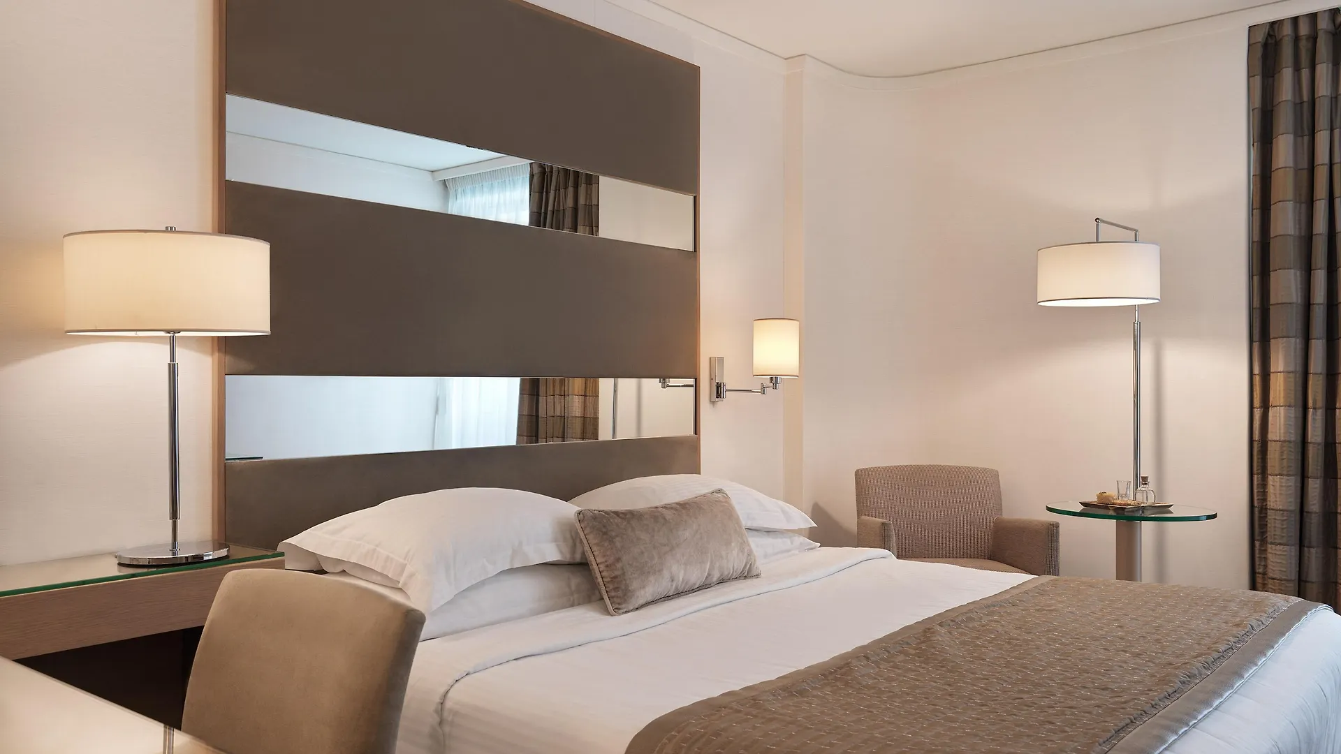 Galaxy Iraklio Hotel